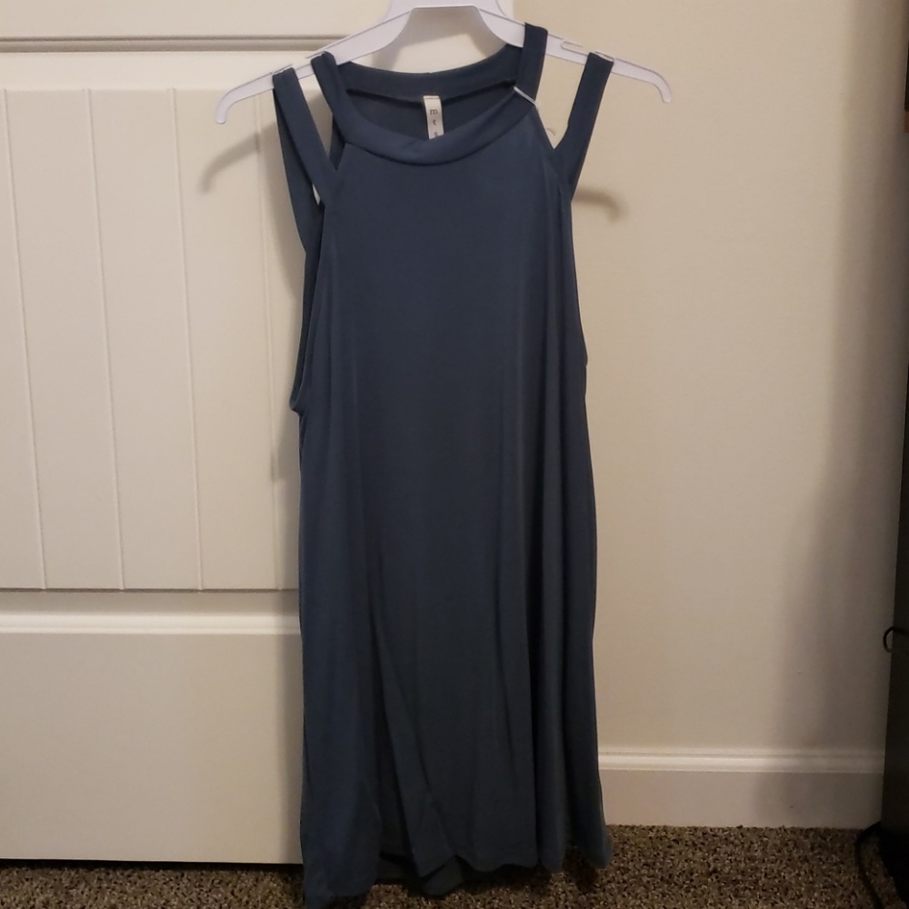 Cut Out Tunic Tank